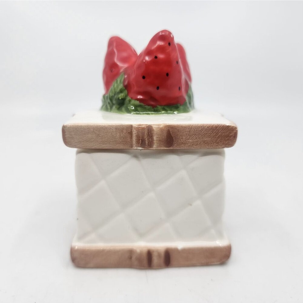Strawberry Finial Lid and Box Salt & Pepper Shakers Set Ceramic 3.25 in VTG